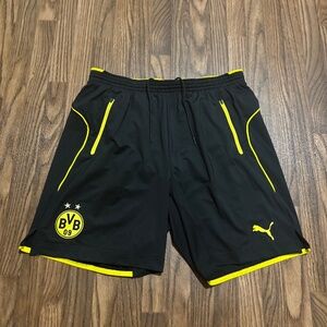 Puma* Borussia Dortmund Soccer / Training Shorts * W Mesh * XL